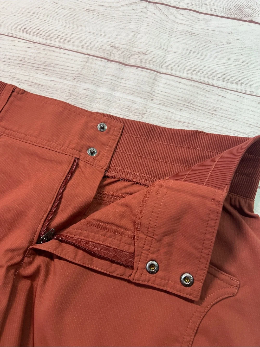 Title Nine Clamber 2.0 Hiking Shorts - 6 - rust red orange stretch 5" inseam - Picture 7 of 13
